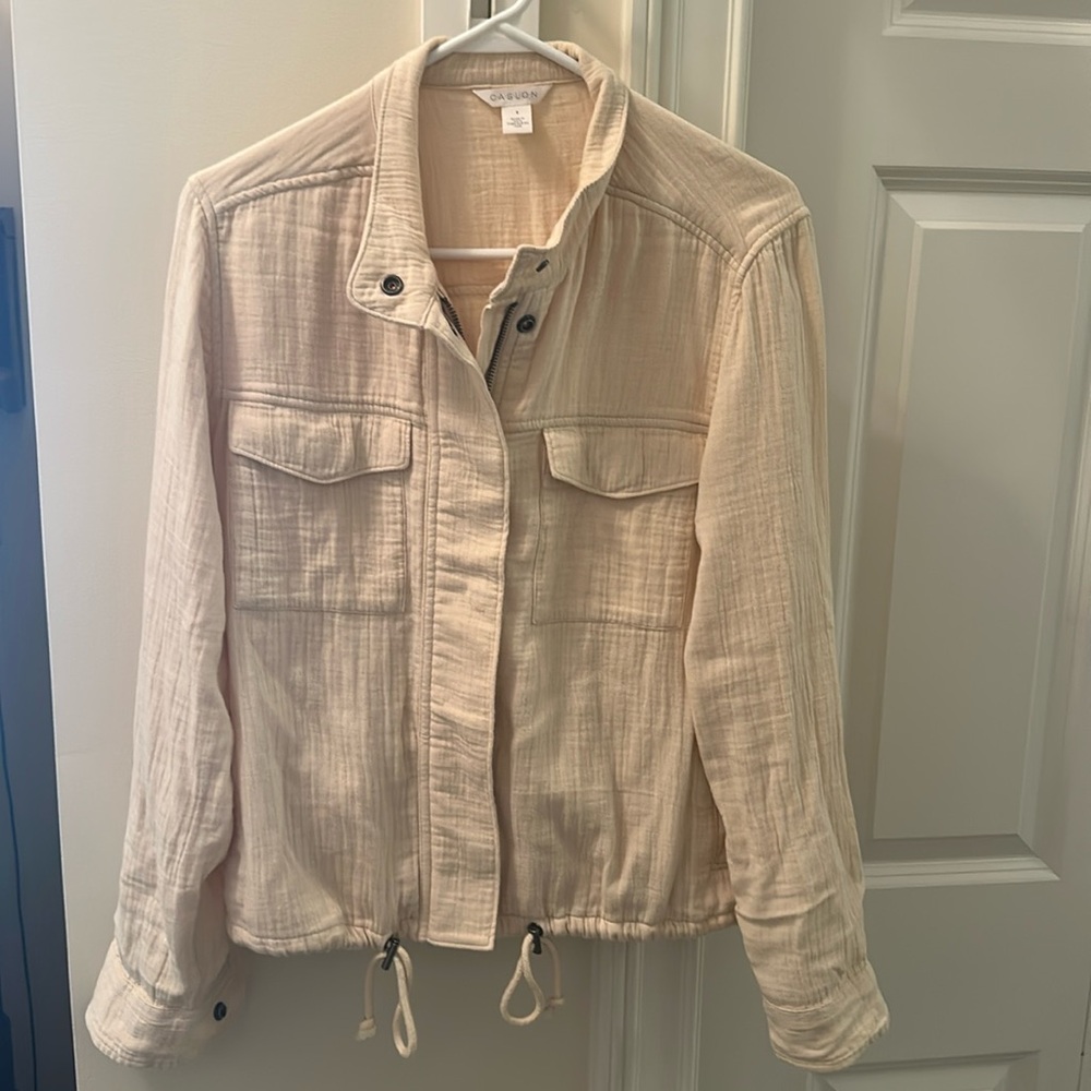 Caslon cream color zipper/snap cotton Jacket
